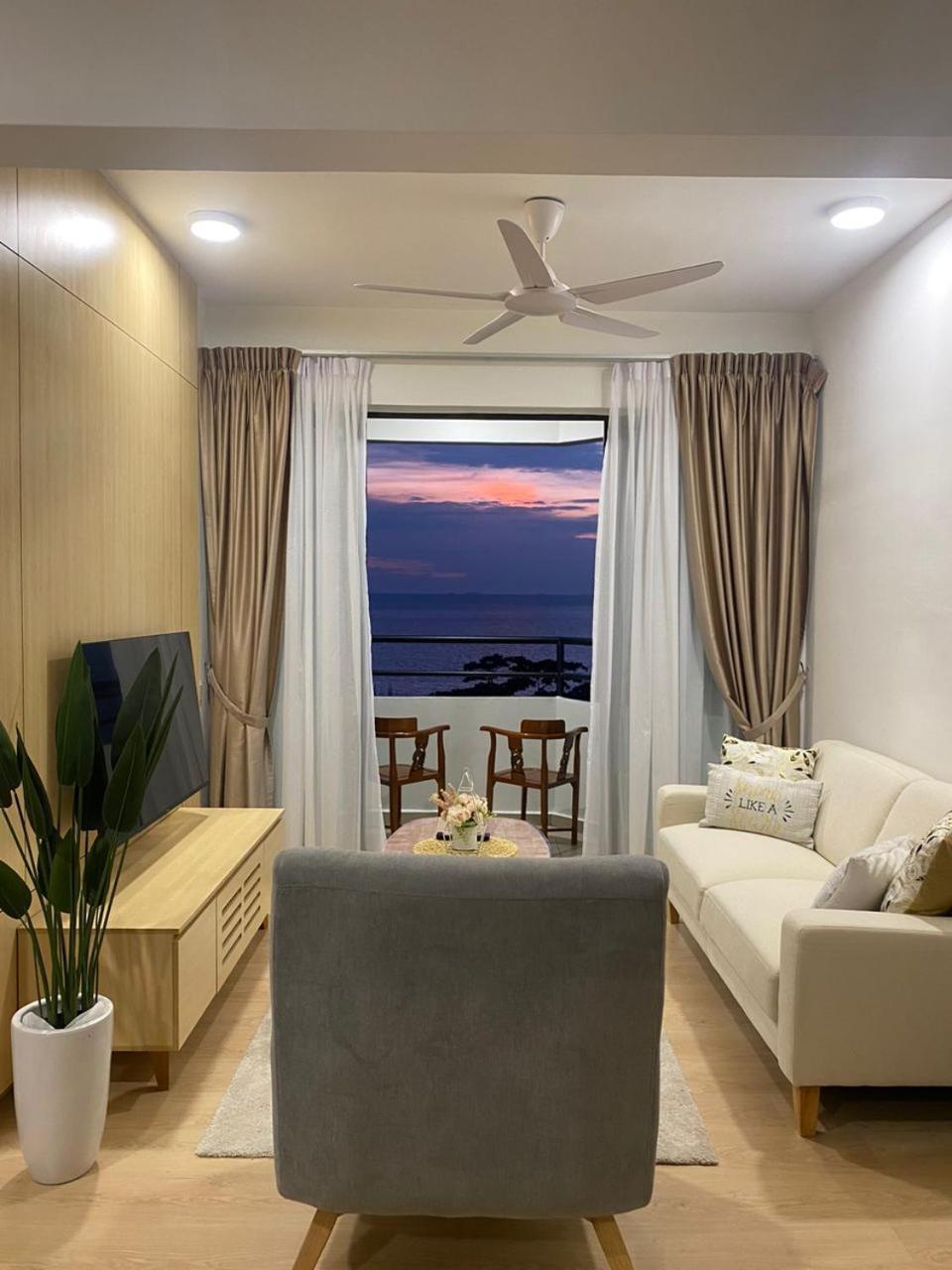Pantai Puteri Melaka - Seaview 2 Bedroom Tanjung Kling Buitenkant foto